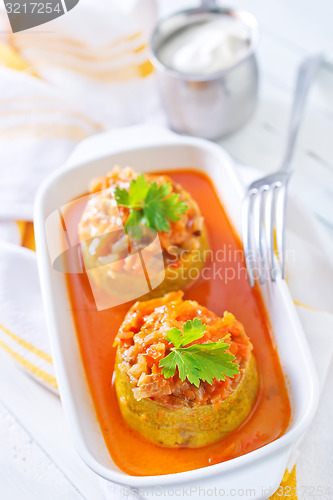 Image of marrow stuffed with meat and rice