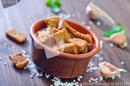 Image of croutons with salt and garlic