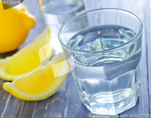 Image of water with lemon