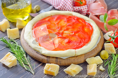 Image of fresh pizza