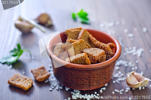 Image of croutons with salt and garlic