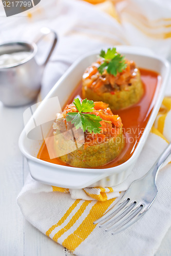 Image of marrow stuffed with meat and rice