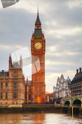 Image of London with the Clock Tower and Houses of Parliament