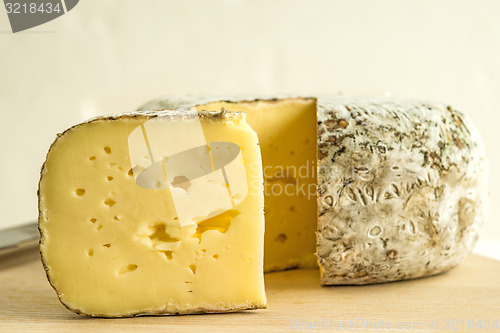 Image of Tomette des Alpes, cheese of France