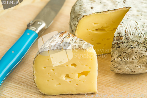 Image of Tomette des Alpes, cheese of France