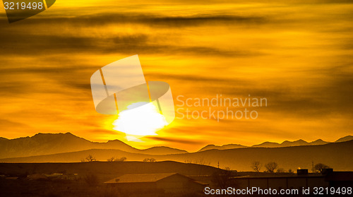 Image of sunrise over colorado rocky mountains