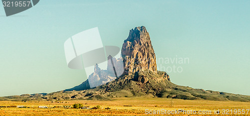 Image of El Capitan Peak just north of Kayenta Arizona in Monument Valley