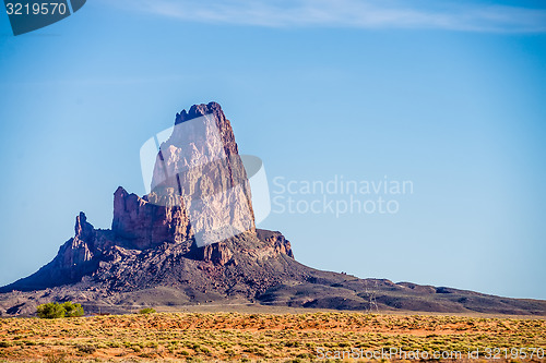 Image of El Capitan Peak just north of Kayenta Arizona in Monument Valley