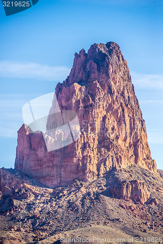 Image of El Capitan Peak just north of Kayenta Arizona in Monument Valley