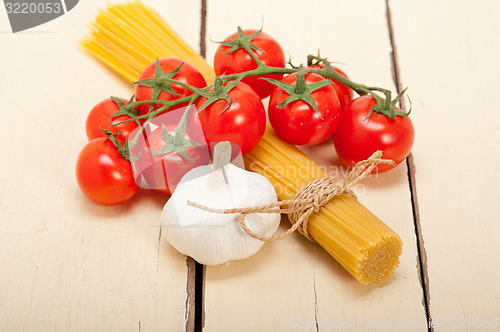 Image of Italian basic pasta ingredients