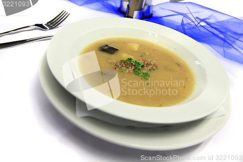 Image of mushrooms soup 