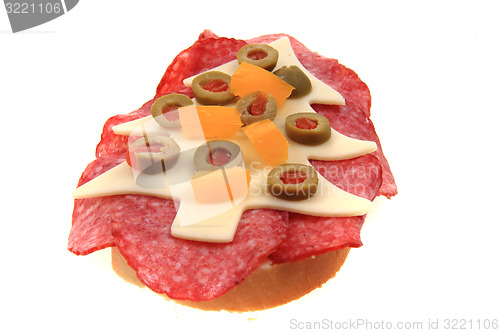 Image of open sandwich with christmas tree