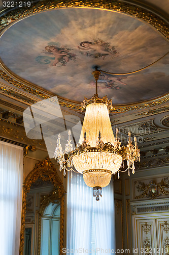 Image of Elegant chandelier