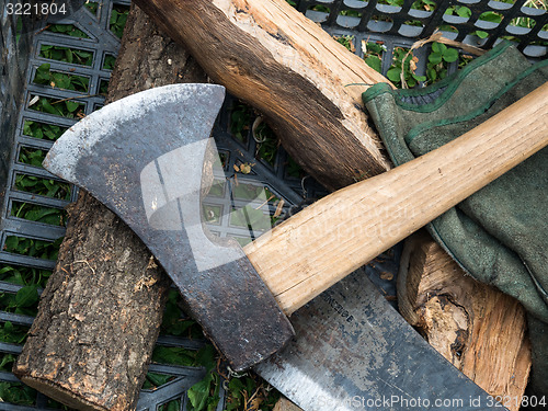 Image of Old Axe and splinters of wood