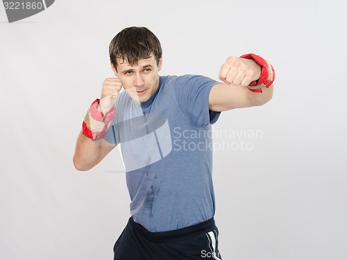 Image of Boxer has a left hand with the weighting agent