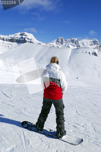 Image of Mountains snowboarding