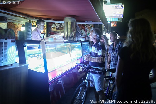 Image of People buying ice cream