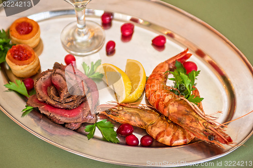 Image of Grilled shrimps and beef meat 