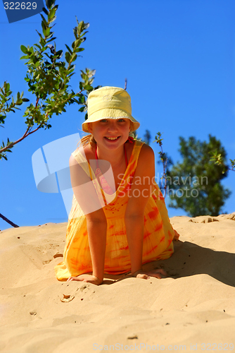 Image of Girl dunes