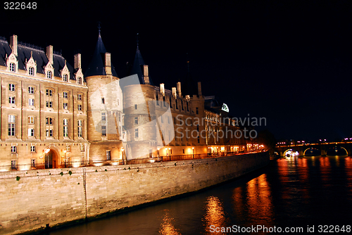 Image of Nighttime Paris