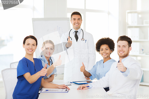 Image of group of doctors on presentation at hospital