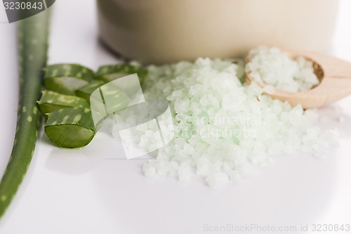 Image of aloe vera and sea salt