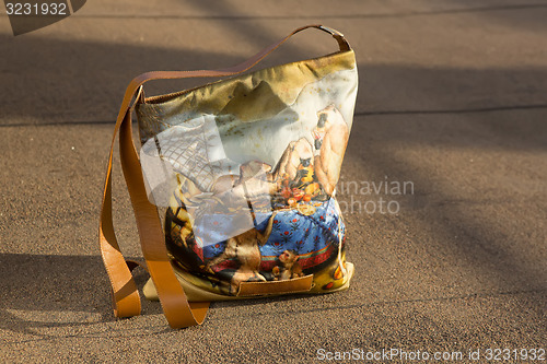 Image of women bag with color print 