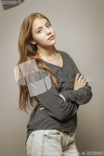 Image of teenage girl