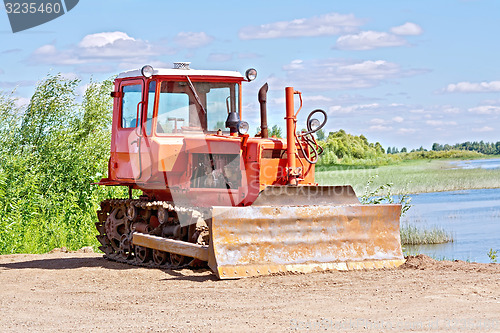 Image of Bulldozer red