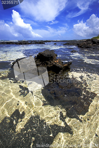 Image of rock in ile du cerfs mauritius