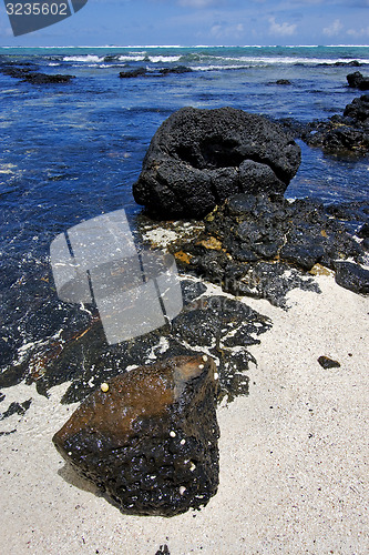Image of rock and stone in ile du cerfs mauritius