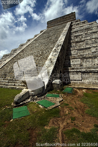 Image of el castillo