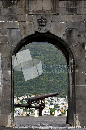 Image of cannon in fort adelaide mauritius