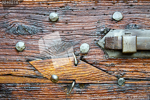 Image of italy  patch lombardy    blur   abstract   rusty brass 