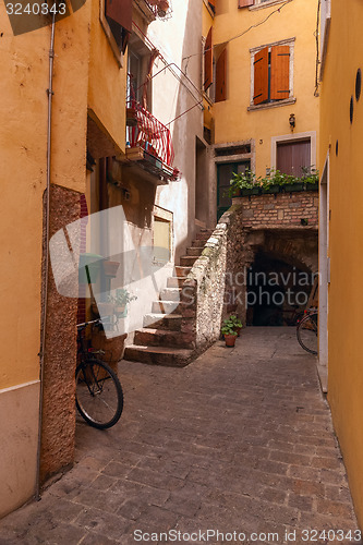 Image of Typical Italian courtyard, Italy