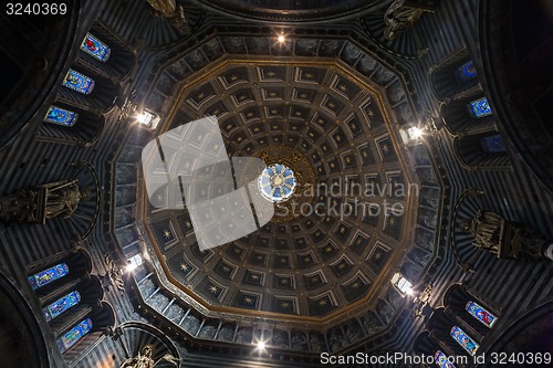 Image of dome of the Church from inside