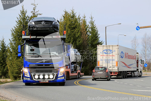 Image of Volvo FM Car Carrier Hauls New Cars