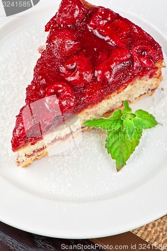 Image of cake with berry\'s