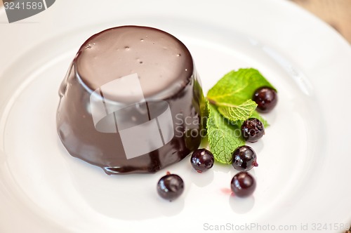 Image of dessert with currant