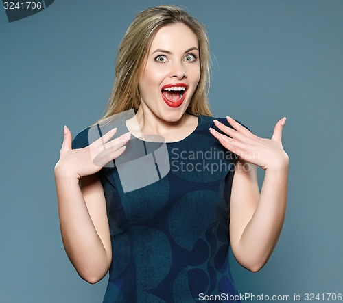 Image of Close-up portrait of surprised beautiful girl