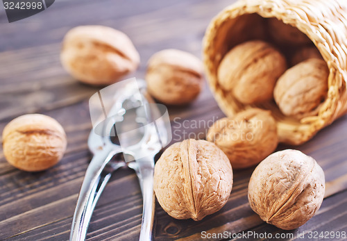 Image of walnuts