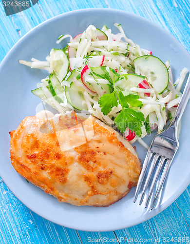 Image of chicken breast with salad