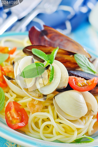 Image of spaghetti with seafood