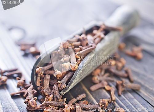 Image of cloves