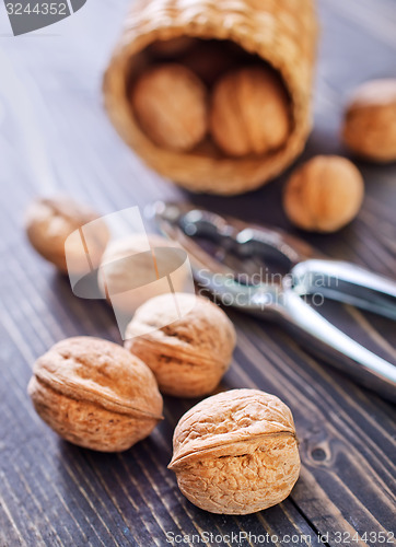 Image of walnuts