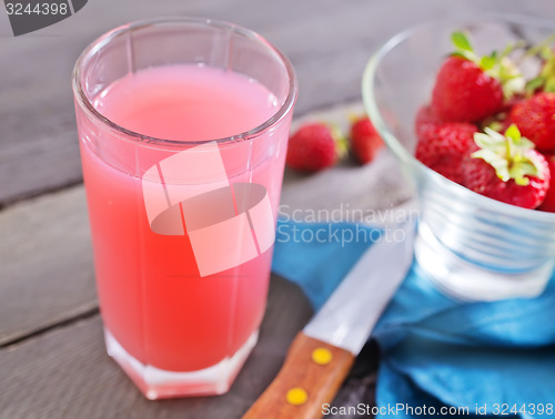 Image of strawberry juice