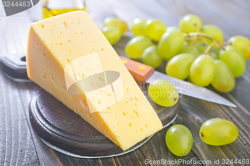 Image of cheese and grape