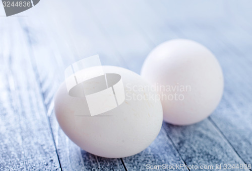 Image of raw eggs