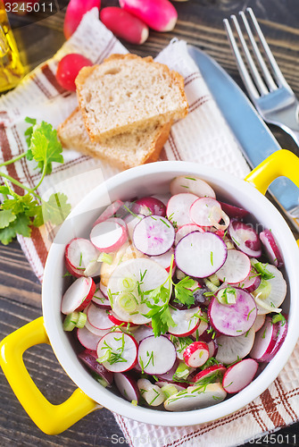 Image of fresh salad