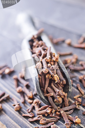 Image of cloves